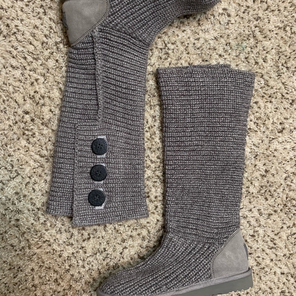 Classic Cassidy cargo UGGS - Picture 3 of 4